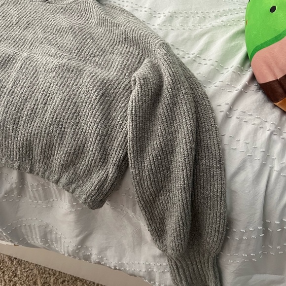 Grey cropped American Eagle sweater with tie - Picture 3 of 4